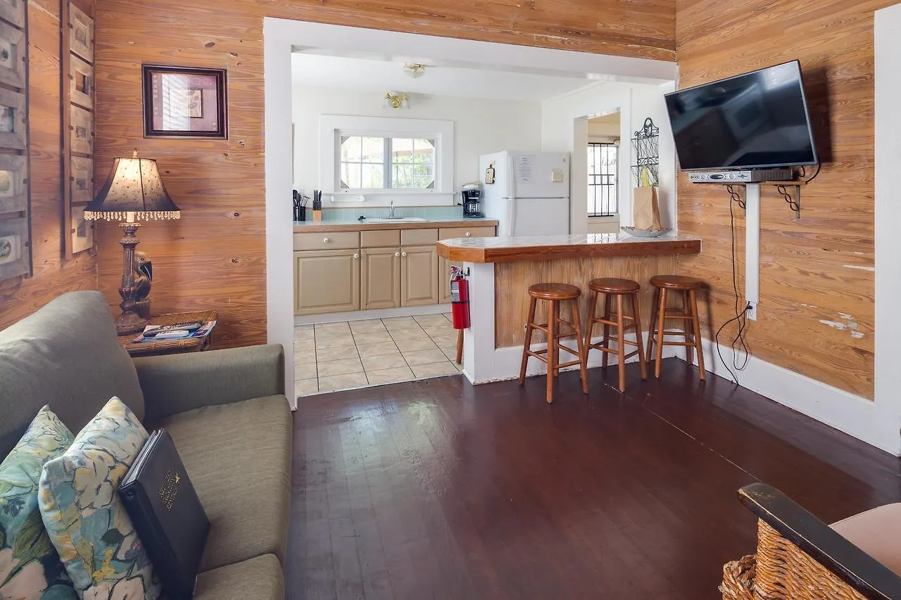Windward Isle Villa Key West Holiday home