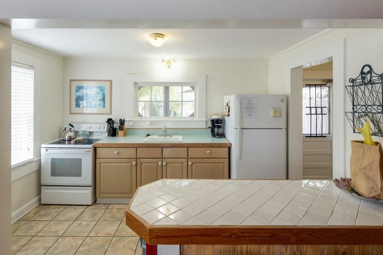 Windward Isle Villa Key West Holiday home